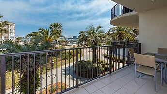 Phoenix on the Bay 2 by Brett Robinson Vacations