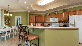 Phoenix on the Bay 2 by Brett Robinson Vacations