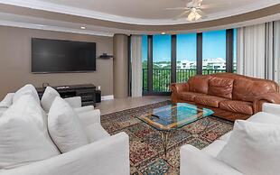 Phoenix on the Bay 2 by Brett Robinson Vacations