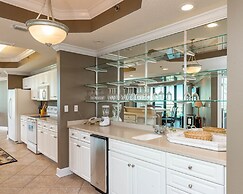 Phoenix on the Bay 2 by Brett Robinson Vacations