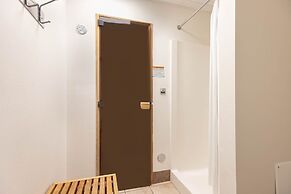 Phoenix on the Bay 2 by Brett Robinson Vacations