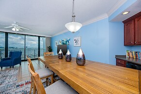 Phoenix on the Bay 2 by Brett Robinson Vacations