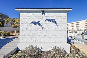 Phoenix on the Bay 2 by Brett Robinson Vacations