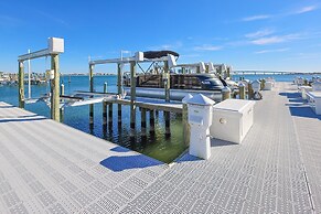 Phoenix on the Bay 2 by Brett Robinson Vacations