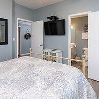 Phoenix VI by Brett Robinson Vacations