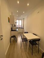 Apartment Near the Colosseum With Metro Line A a 2-minute Walk Away