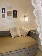 Apartment Near the Colosseum With Metro Line A a 2-minute Walk Away