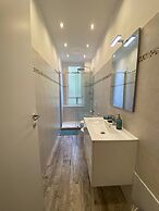 Apartment Near the Colosseum With Metro Line A a 2-minute Walk Away