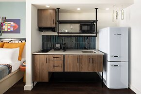 Moxy Halifax Downtown