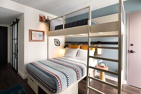 Moxy Halifax Downtown