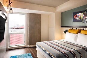 Moxy Halifax Downtown