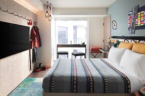 Moxy Halifax Downtown