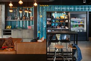 Moxy Halifax Downtown