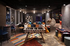 Moxy Halifax Downtown