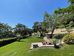 Torretta Sleeps 5 With Pool and Exclusiv