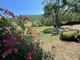 Torretta Sleeps 5 With Pool and Exclusiv