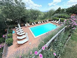 Torretta Sleeps 5 With Pool and Exclusiv