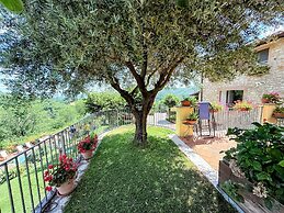 Torretta Sleeps 5 With Pool and Exclusiv