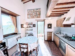 Torretta Sleeps 5 With Pool and Exclusiv