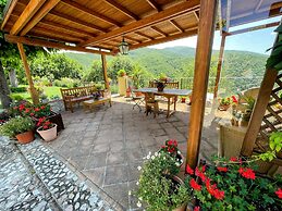 Torretta Sleeps 5 With Pool and Exclusiv