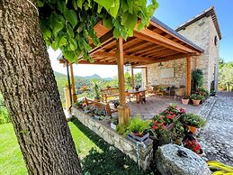 Torretta Sleeps 5 With Pool and Exclusiv