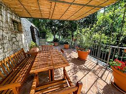 Torretta Sleeps 5 With Pool and Exclusiv