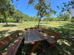 Torretta Sleeps 5 With Pool and Exclusiv