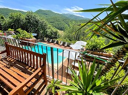 Torretta Sleeps 5 With Pool and Exclusiv