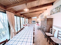 Torretta Sleeps 5 With Pool and Exclusiv