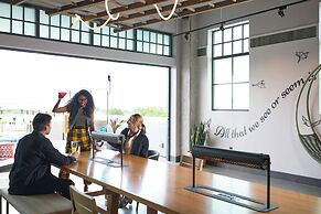 Moxy Charleston Downtown