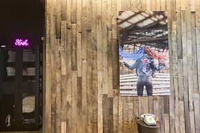 Moxy Charleston Downtown