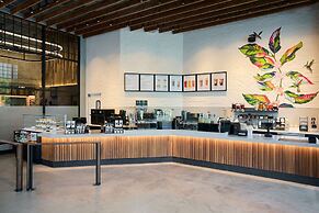 Moxy Charleston Downtown