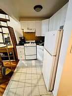 Charming Studio Half Block To Central Park Uws