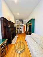 Charming Studio Half Block To Central Park Uws