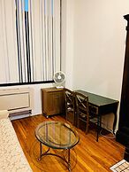 Charming Studio Half Block To Central Park Uws