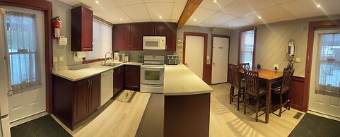 4 Bedroom Cottage On Manitoulin Island - Next to Sandy Beach!