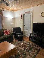 4 Bedroom Cottage On Manitoulin Island - Next to Sandy Beach!