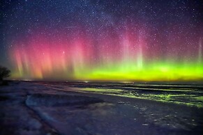 4 Bedroom Cottage On Manitoulin Island - Next to Sandy Beach!