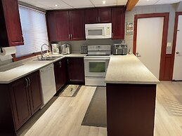 4 Bedroom Cottage On Manitoulin Island - Next to Sandy Beach!