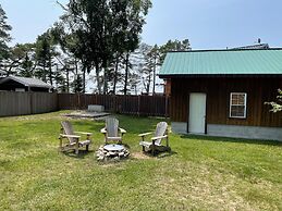 4 Bedroom Cottage On Manitoulin Island - Next to Sandy Beach!