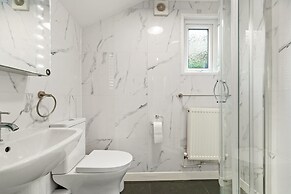 Sunbury Villa - Close to Town and Beaches