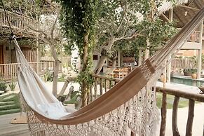 Unusual Accommodation With Pool not far From the Beach - by Feelluxury