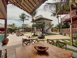 Unusual Accommodation With Pool not far From the Beach - by Feelluxury