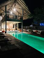 Unusual Accommodation With Pool not far From the Beach - by Feelluxury