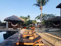 Unusual Accommodation With Pool not far From the Beach - by Feelluxury