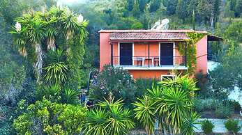Holiday Apartment Skaros in Honey Valley, Agios Georgios North, Pagon