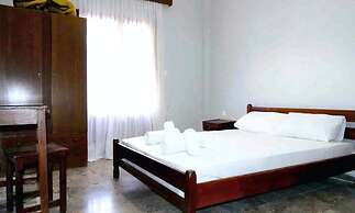 Holiday Apartment Skaros in Honey Valley, Agios Georgios North, Pagon