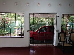 More Attractive Wonderful 1950 Mid-century Home With Another Newly Bui