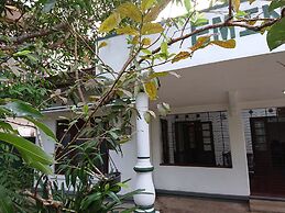 More Attractive Wonderful 1950 Mid-century Home With Another Newly Bui