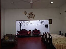 More Attractive Wonderful 1950 Mid-century Home With Another Newly Bui